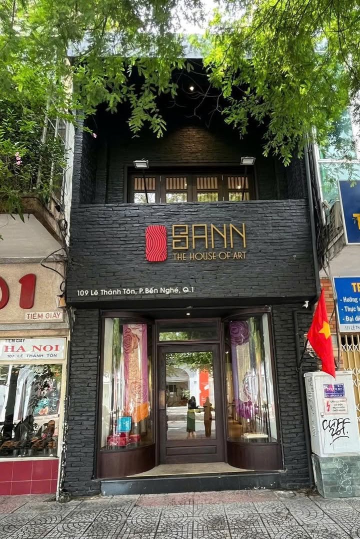 Nhà mặt tiền cho thuê Lê Thánh Tôn, Quận 1, 80m² - Vị trí đắc địa kinh doanh!