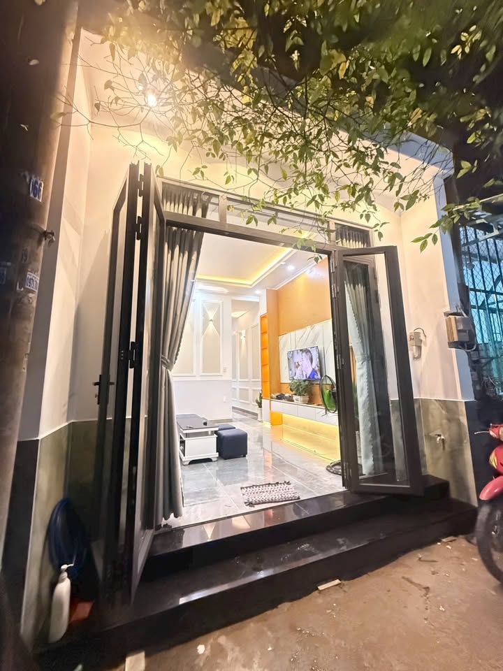 Nhà bán tại xã Đông Thạnh, Hóc Môn 48m² giá 1.95 tỷ - Chính chủ, sổ đỏ đầy đủ!