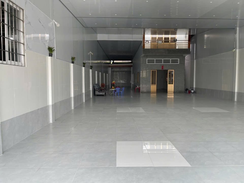 Nhà phố cho thuê mặt tiền đường Quốc lộ 1, Tân An 500m² - Kinh doanh sinh lời ngay!