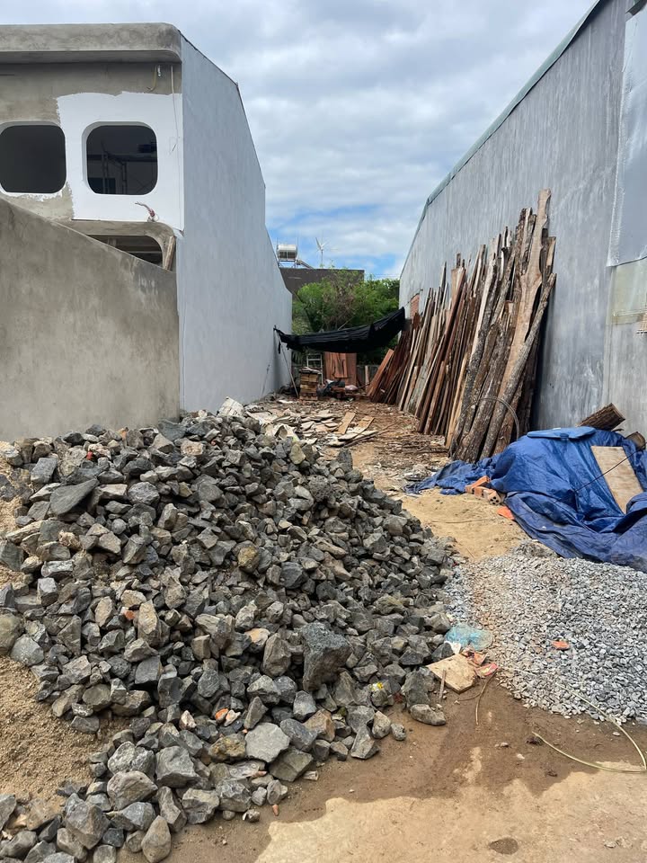 Đất thổ cư hẻm 53 Phạm Ngũ Lão, TP Buôn Ma Thuột 165m² giá 2.5 tỷ - Tiện ích đầy đủ xung quanh!