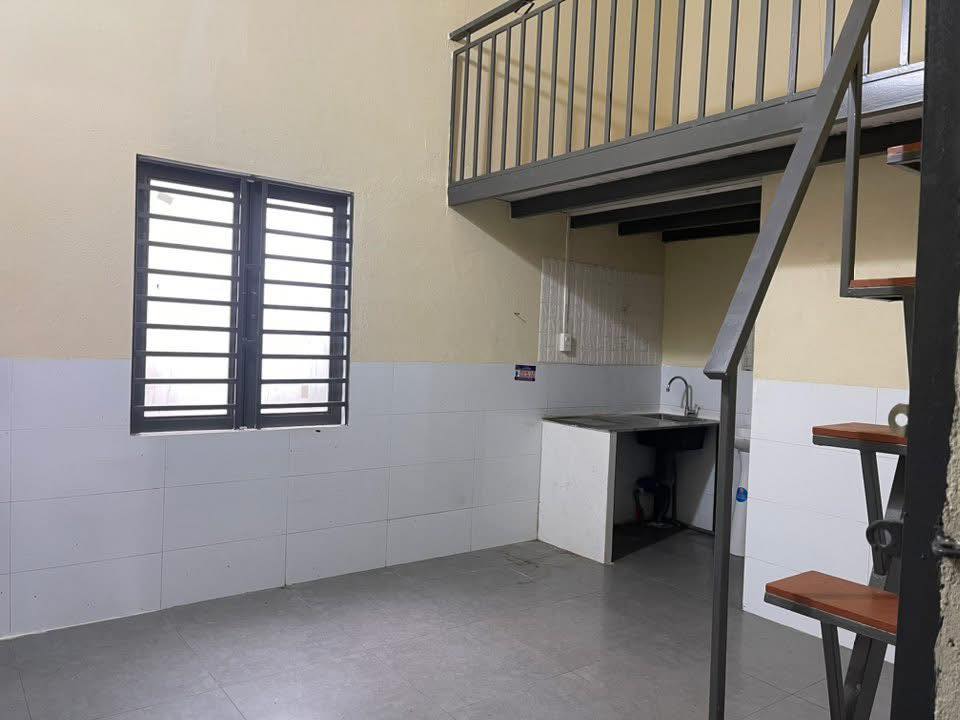 Phòng trọ cho thuê đường Trần Văn Cẩn, Cẩm Lệ giá 2.6 triệu - Không chung chủ, thoáng mát!