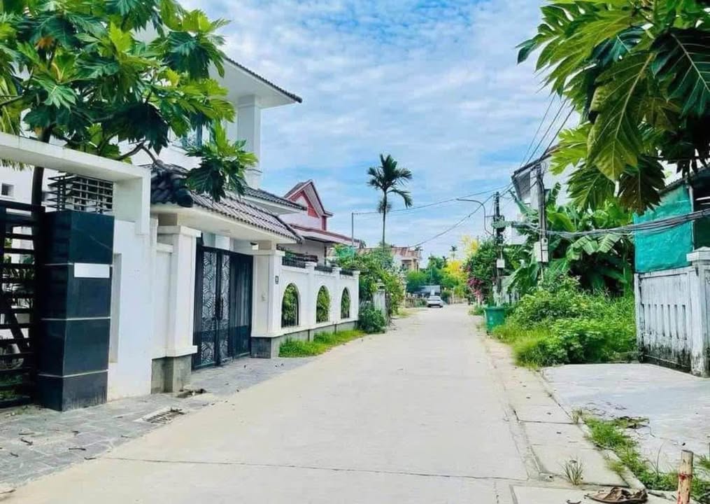 Nhà 2 tầng kiên cố tại Vỹ Dạ, Huế - Giá chỉ 2 tỷ - Đường ô tô tránh nhau!