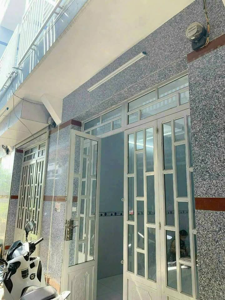 Nhà 2 lầu Tân Kim, Cần Giuộc 42m² giá 1.17 tỷ - Sổ hồng chính chủ!