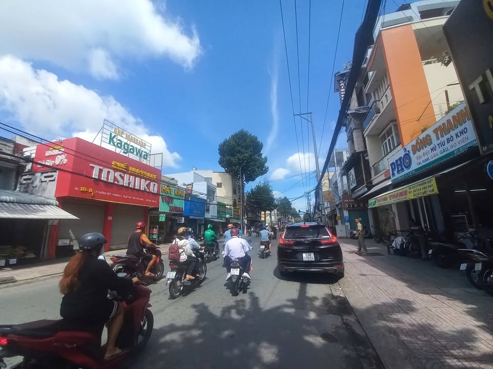 Nhà mặt tiền Lý Thường Kiệt Mỹ Tho 76m² giá 16 triệu - Vị trí kinh doanh sầm uất!