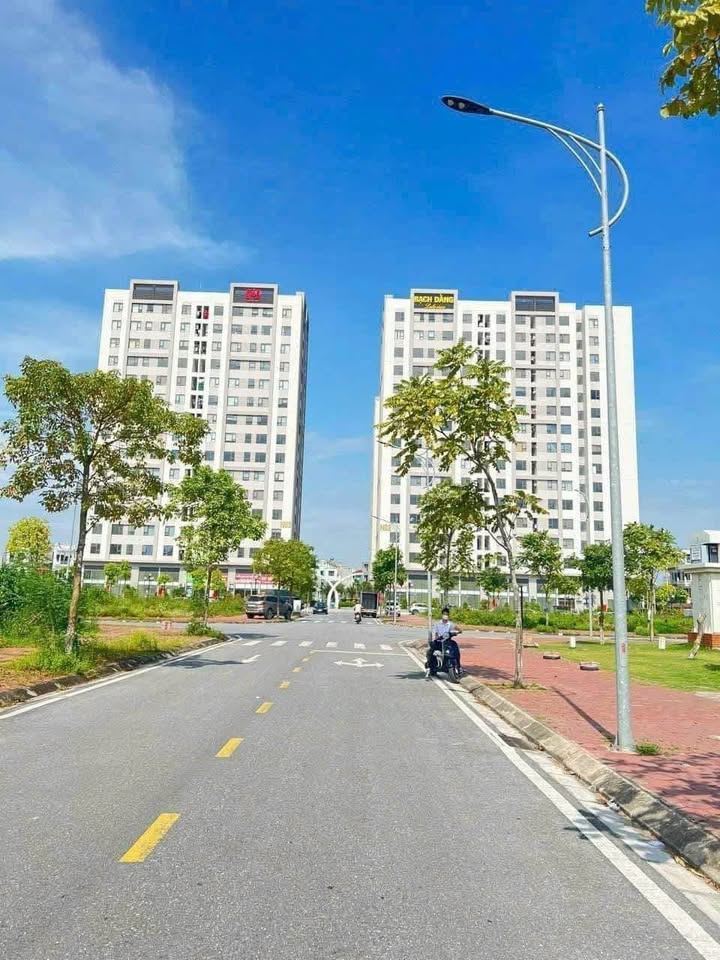 Đất Biệt Thự Trần Hưng Đạo, TP Hải Dương, 202.5m² - Vị trí đắc địa, sổ hồng chính chủ!