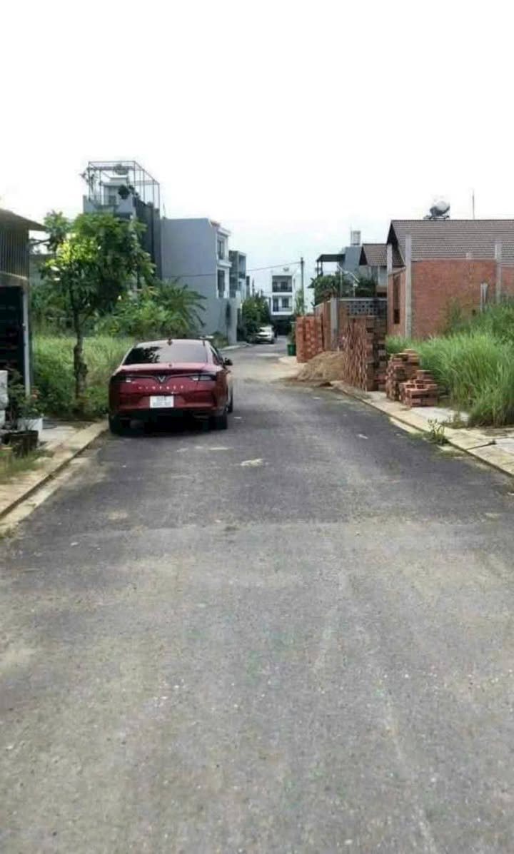 Đất nền Long Trường Thủ Đức 53.8m² giá 2.9 tỷ - Sổ hồng riêng, xây dựng tự do!