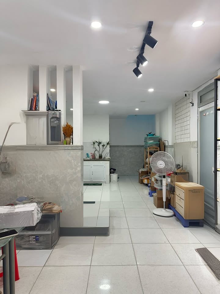 Nhà hẻm ô tô đường Phạm Thế Hiển 52m² giá 5.5 tỷ - Vị trí đẹp, thuận lợi kinh doanh!