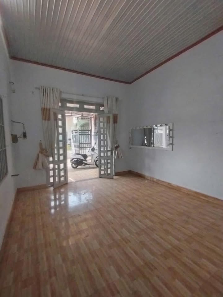 Bán nhà xã Quang Trung, Thống Nhất, Đồng Nai - Diện tích 215m², giá 1.6 tỷ, thương lượng ngay!