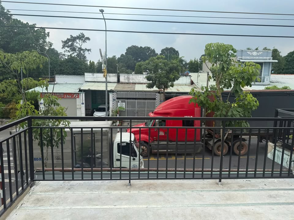 FrontHouse mặt tiền Nguyễn Văn Lộng 230m² giá thỏa thuận - Kinh doanh tuyệt vời!