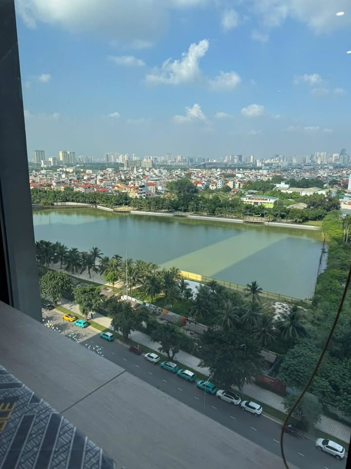Cho thuê Studio 33m² Masteri West Heights - View biển hồ, nội thất đầy đủ!