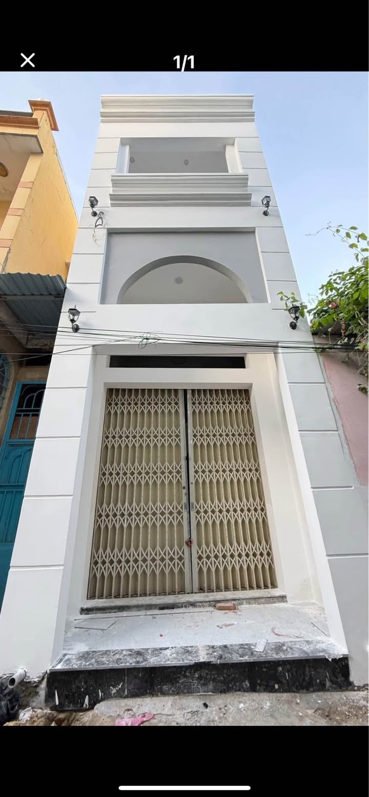 Nhà 2.5 tầng mới đẹp đường Nguyễn Thị Minh Khai 38m² giá 3.55 tỷ - Thiết kế hiện đại, gần biển!