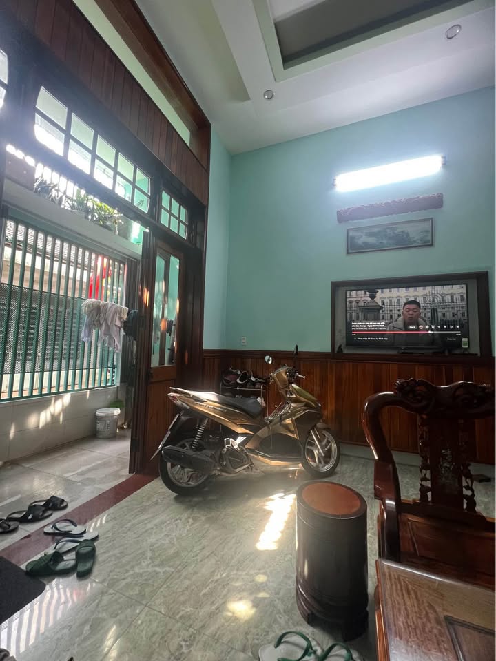 Nhà 3 tầng Đà Nẵng 97m² giá 4 tỷ - Vị trí trung tâm thuận lợi!