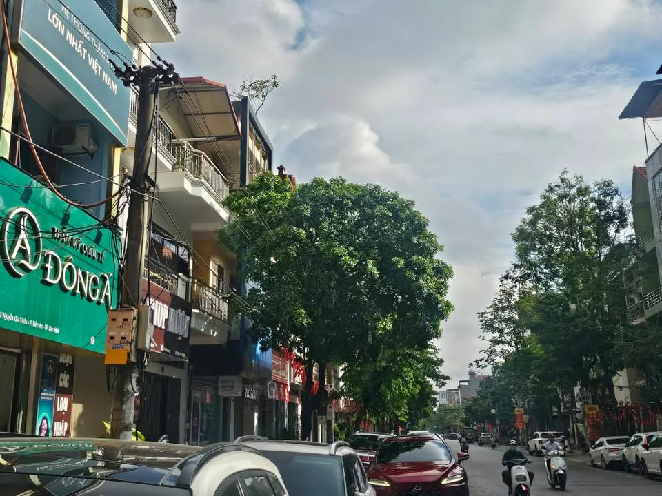 Nhà 3 tầng đường Nguyễn Gia Thiều, Bắc Ninh 61m² giá chỉ 1 tỷ - Vị trí đắc địa!