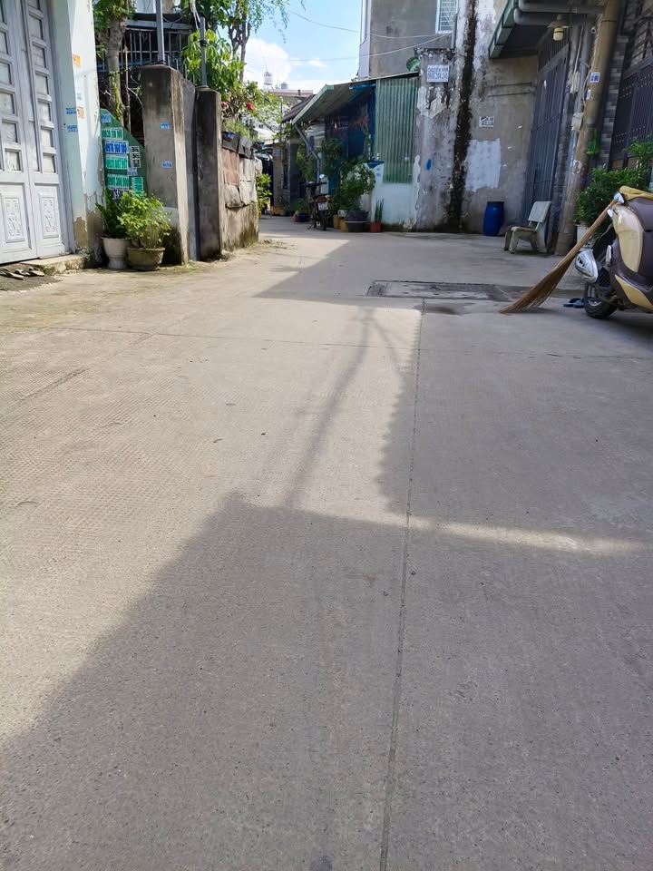 Nhà nguyên căn Tân Xuân Hóc Môn 80m² giá 6.5 triệu - Cho thuê lâu dài!