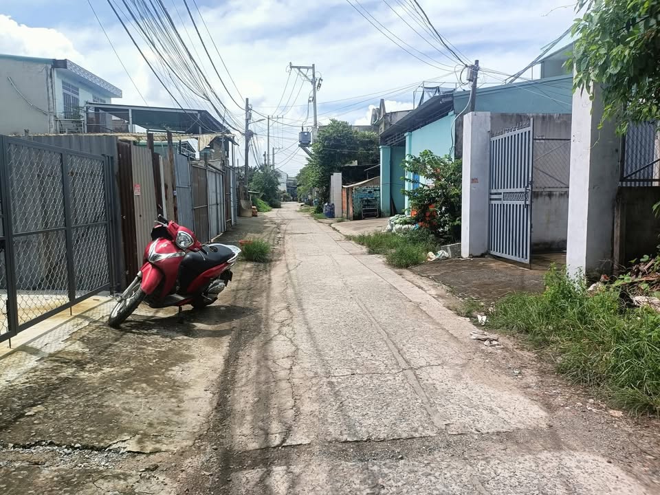 Nhà cấp 4 Thới Tam Thôn 113m² giá 3.6 tỷ - Sổ hồng riêng, mặt tiền 6m