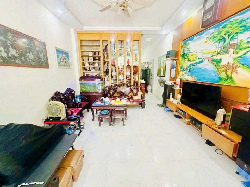 Nhà 4 tầng mặt đường Thiên Lôi - Hải Phòng 68m² giá 6.6 tỷ - Vị trí kinh doanh đắc địa!