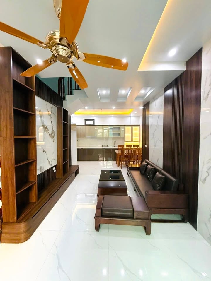 Nhà 3 tầng đẹp tại Phan Bá Vành, Thái Bình - Giá chỉ 2 tỷ - Đón lộc vào nhà!