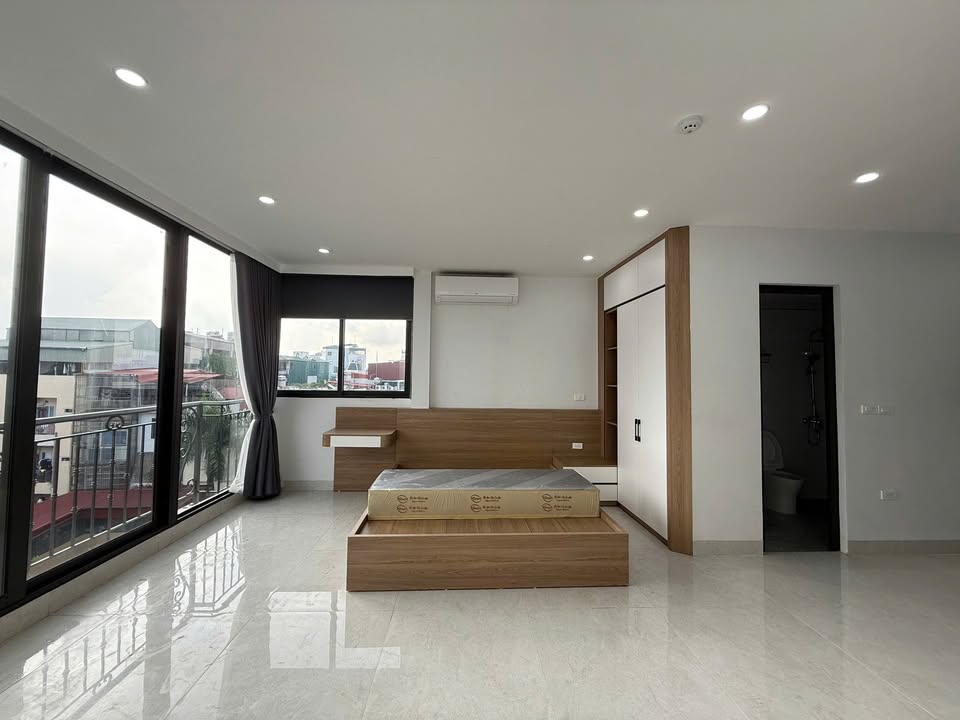 Cho thuê CCMN Lạc Long Quân - 45m² giá thỏa thuận - Ô tô đỗ tận cửa!
