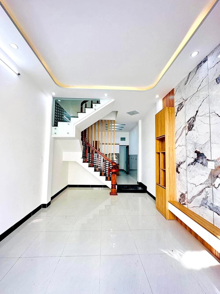 Nhà 2 tầng hẻm 49 đường Võ Mười, phường Ngô Mây, 47m² giá 2.57 tỷ - Thiết kế đẹp, gần biển