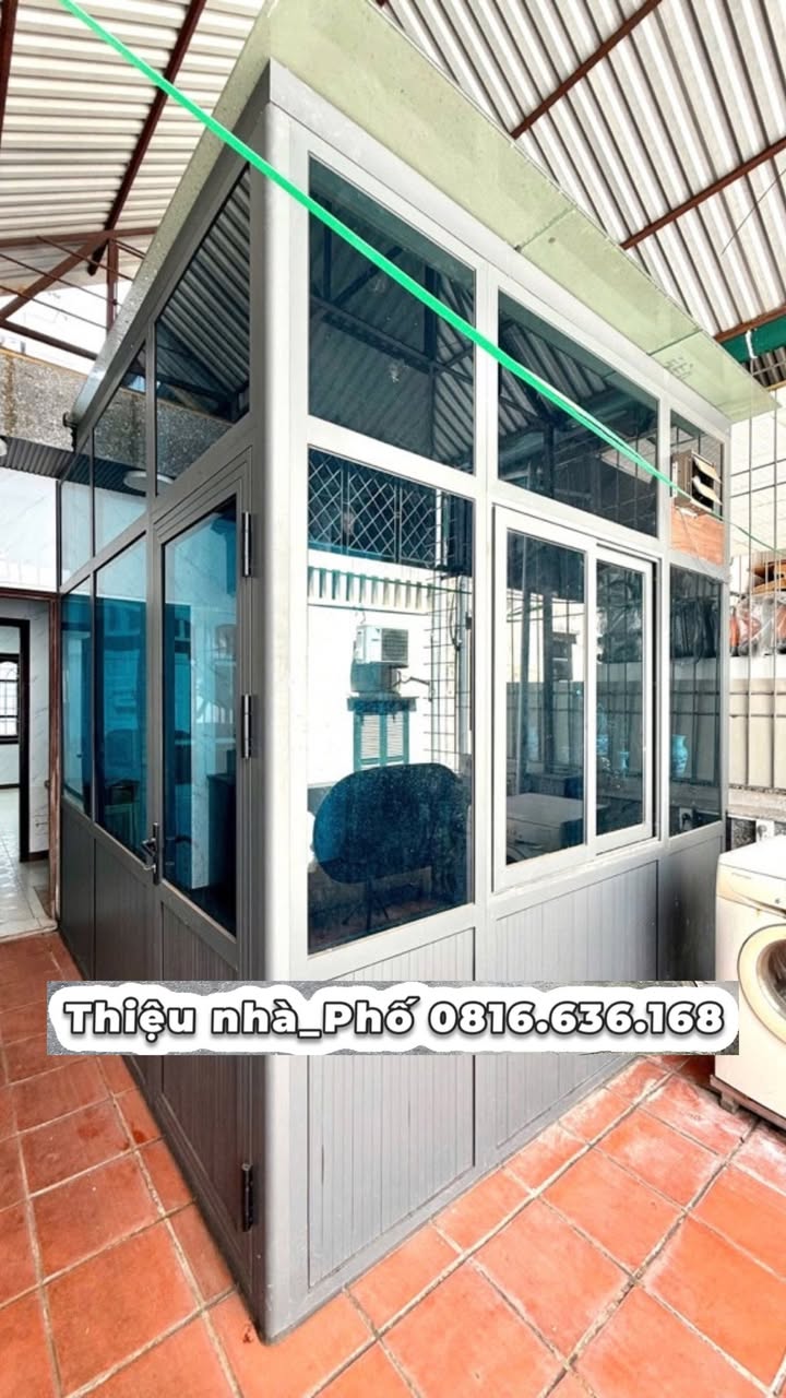 Nhà phố 4 tầng ngõ 65 Chùa Láng, 48m², giá chỉ 16.9 tỷ - Đầu tư sinh lời bền vững!