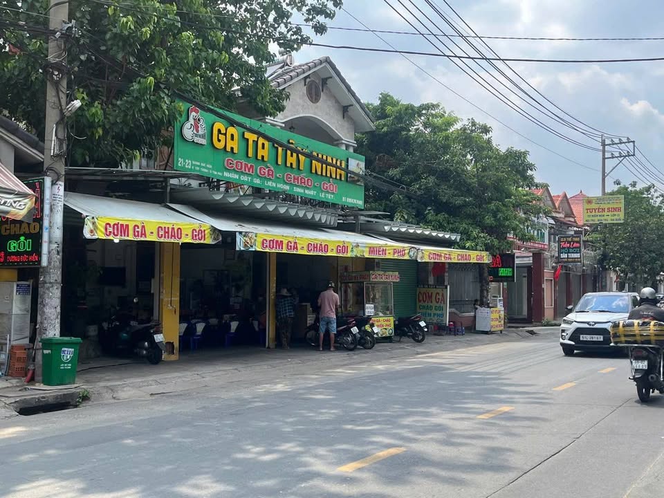 Biệt thự mặt tiền Dương Đức Hiền, Tân Phú, 320m² giá 50 tỷ - Vị trí kinh doanh sầm uất!