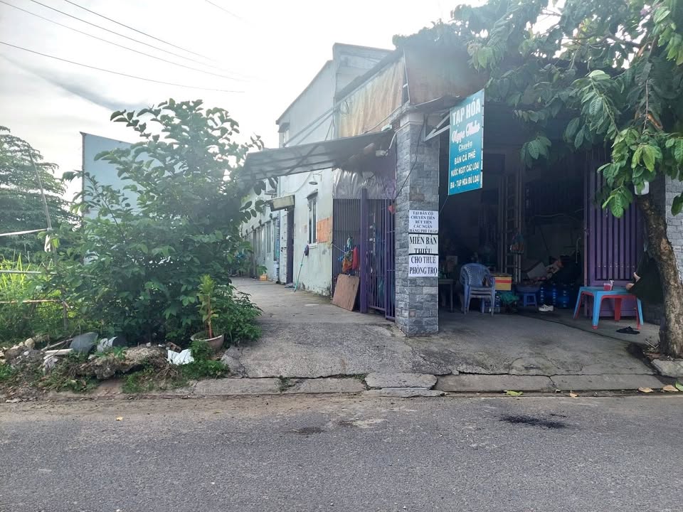 Bán dãy trọ mặt tiền Xuân Thới Thượng 920m² giá 18.4 tỷ - Đầu tư sinh lời cao!