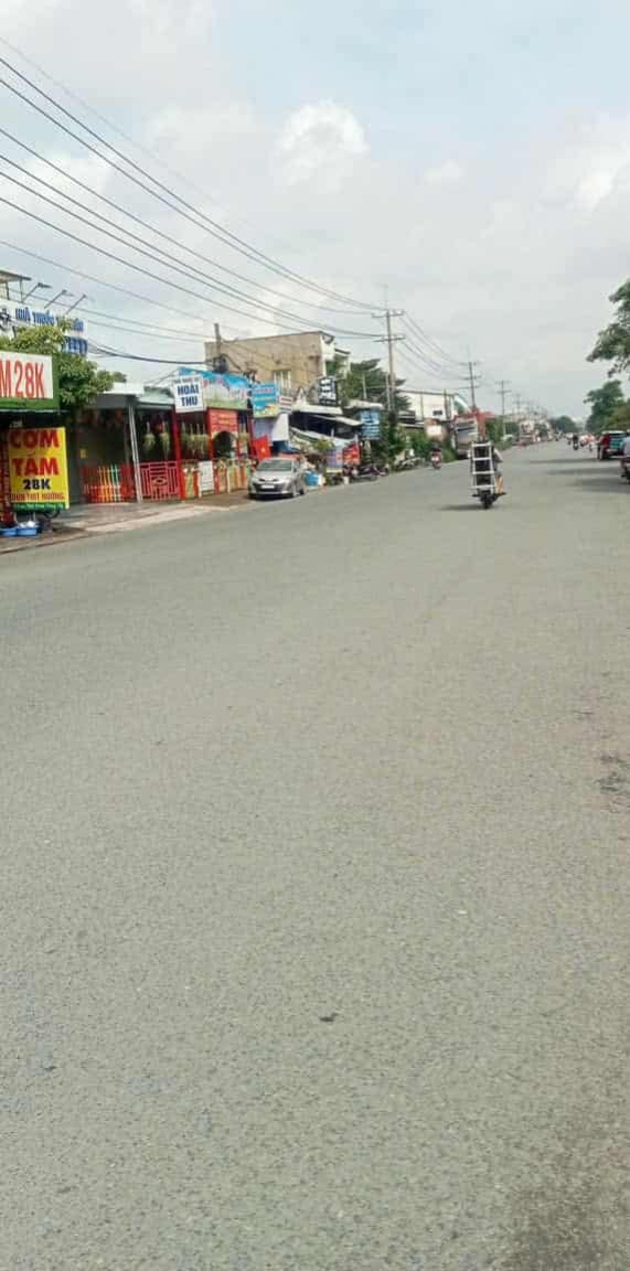 Nhà mặt tiền kinh doanh Tân Đông Hiệp Dĩ An 152.99m² giá 6.3 tỷ - Đầu tư sinh lời ổn định!