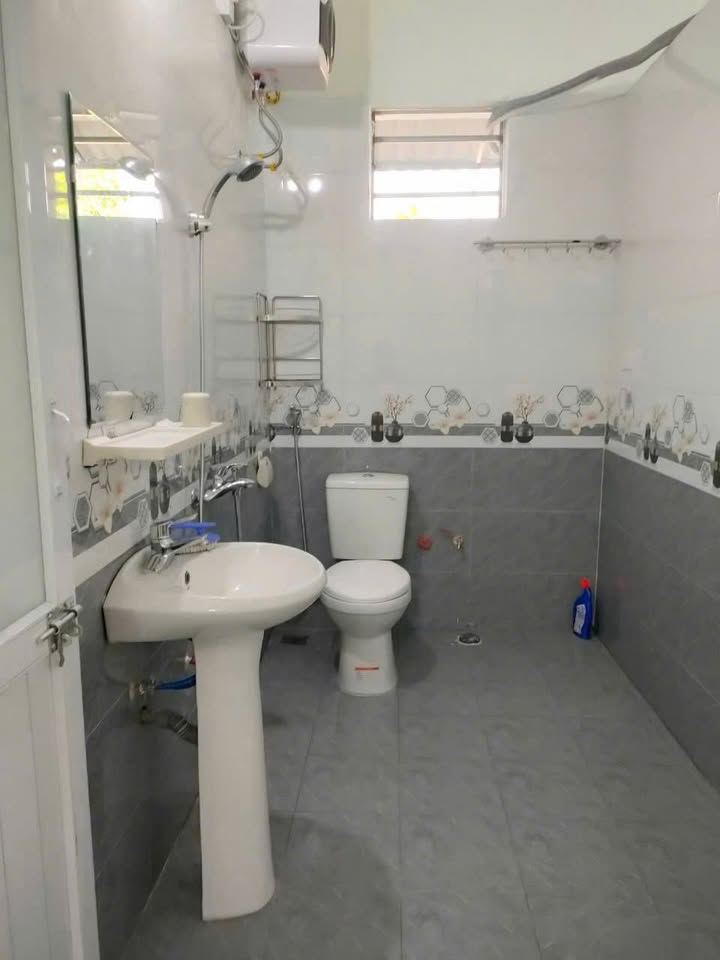 Nhà cho thuê tại Vũ Ninh Bắc Ninh giá 6,5 triệu - Địa điểm lý tưởng cho văn phòng và kho hàng!