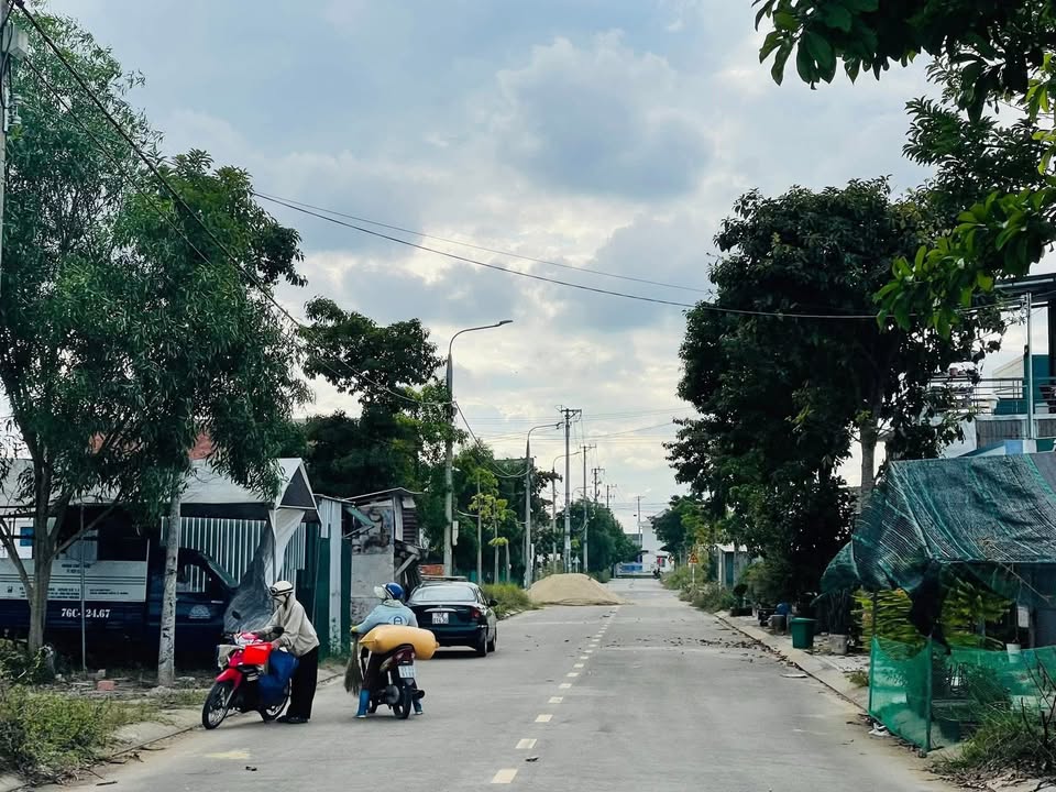 Đất nền KDC Phú Điền Quảng Ngãi 135m² giá 1.1 tỷ - Đối diện công viên, hướng Đông Bắc!