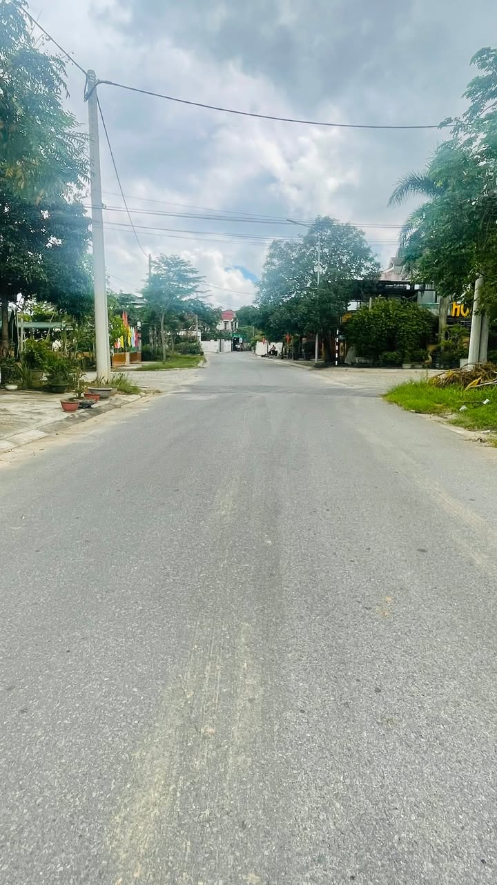 Đất mặt tiền Bà Triệu, Thị xã Quảng Trị 130m² giá 1 tỷ - Đầu tư sinh lời ngay!