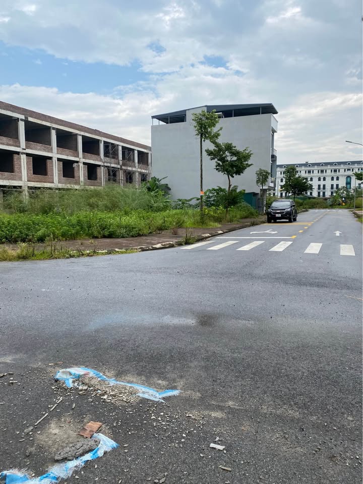 Đất nền Dự án Đông Đô Việt Đoàn 108m² - Hướng Đông, Sổ hồng chính chủ!