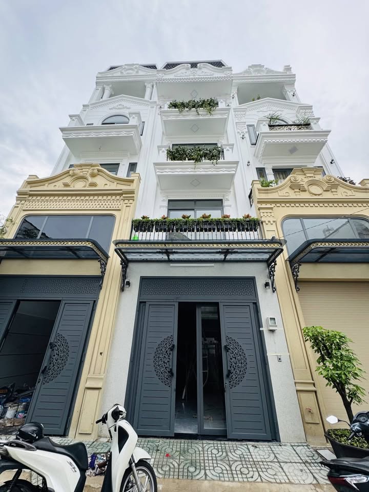 FrontHouse 5 tầng đường 5C, Bình Tân 60m² giá 8.9 tỷ - Kinh doanh sầm uất!