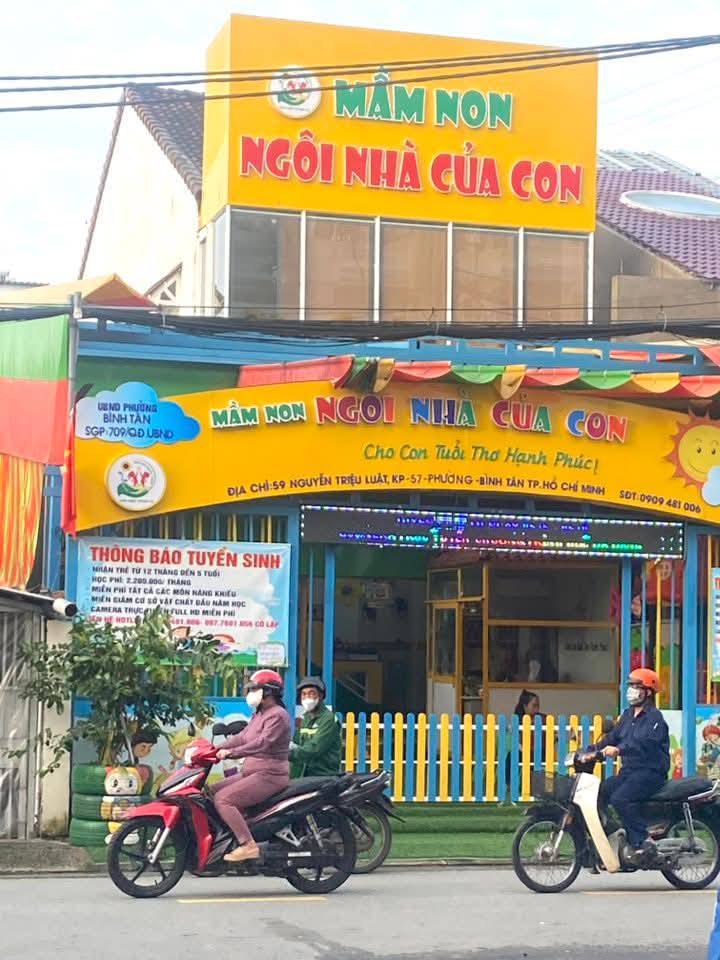 Bán nhà mặt tiền đường Nguyễn Triệu Luật, Bình Tân, 200m² giá 13 tỷ - Kinh doanh mầm non hiệu quả!