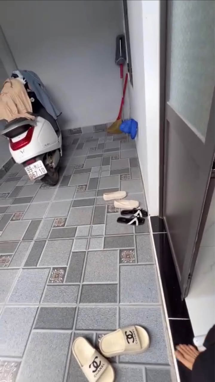 Nhà bán ngõ ô tô tránh chợ Lãm Hà - Kiến An 47m² giá chỉ 700 triệu!