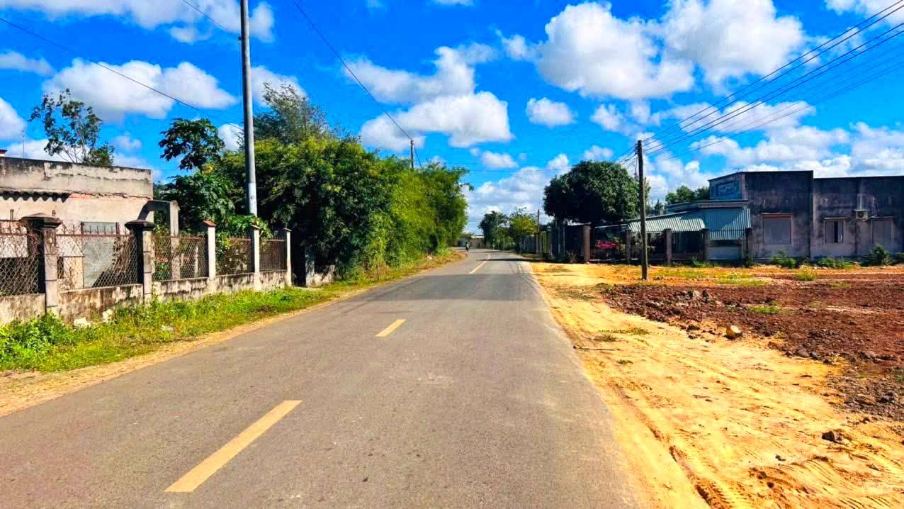 Bán đất Láng Dài, Đất Đỏ, 234m² giá 750 triệu - Sổ đỏ chính chủ, gần biển Hồ Tràm!