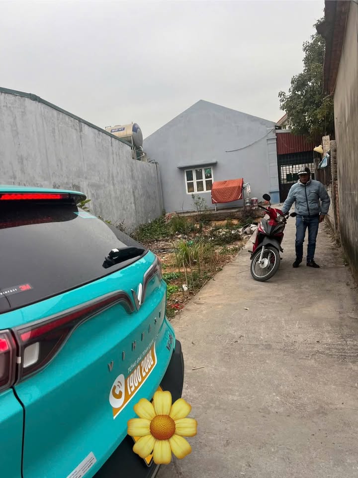 Bán lô đất góc 2 mặt tiền tại Giếng Đáy, Hạ Long 88.9m² - Vị trí đắc địa, giá chỉ 1.4 tỷ!