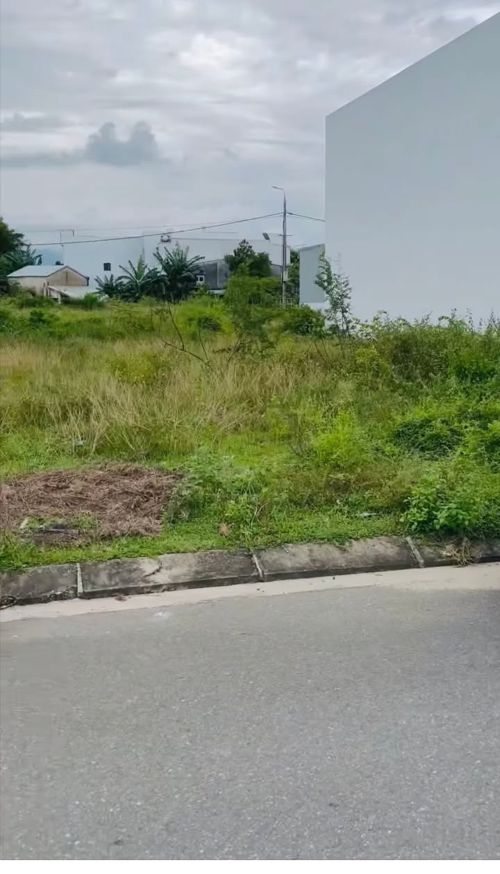 Đất Tái định cư Lệ Sơn, Hòa Tiến, Đà Nẵng 164m² giá 2 tỷ - Đầy đủ tiện ích xung quanh!