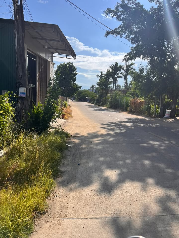 Đất liền kề Nghĩa Hà Quảng Ngãi 125m² giá 590 triệu - Đường thông ô tô vào thoải mái!