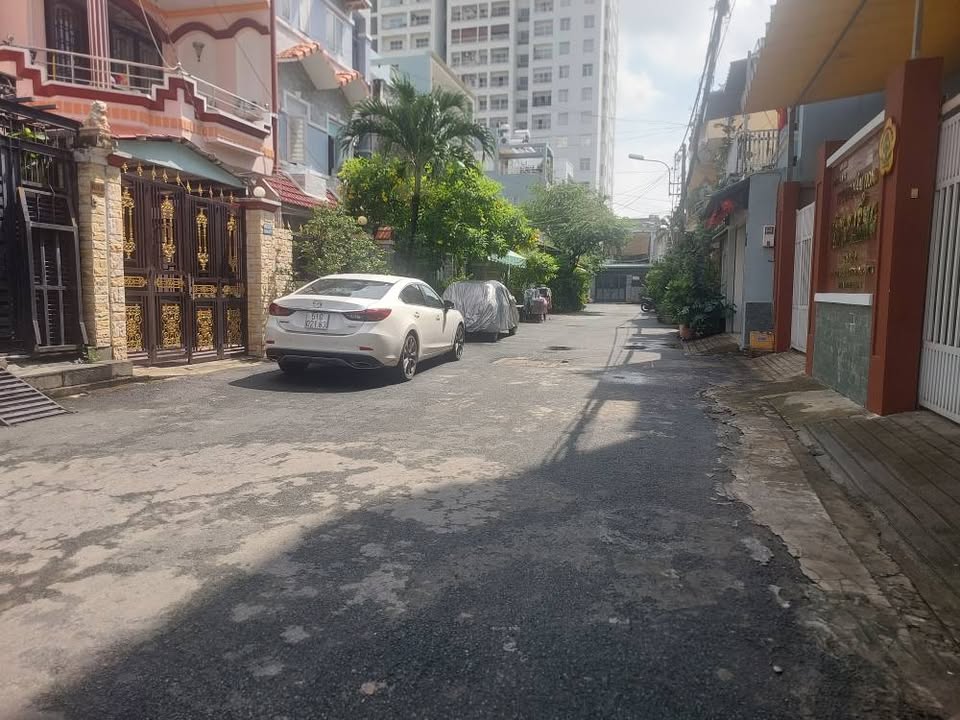 Nhà 5 Tầng Quận 7, Lê Văn Lương 50m² chỉ 4.8 tỷ - Sẵn sàng ở ngay!