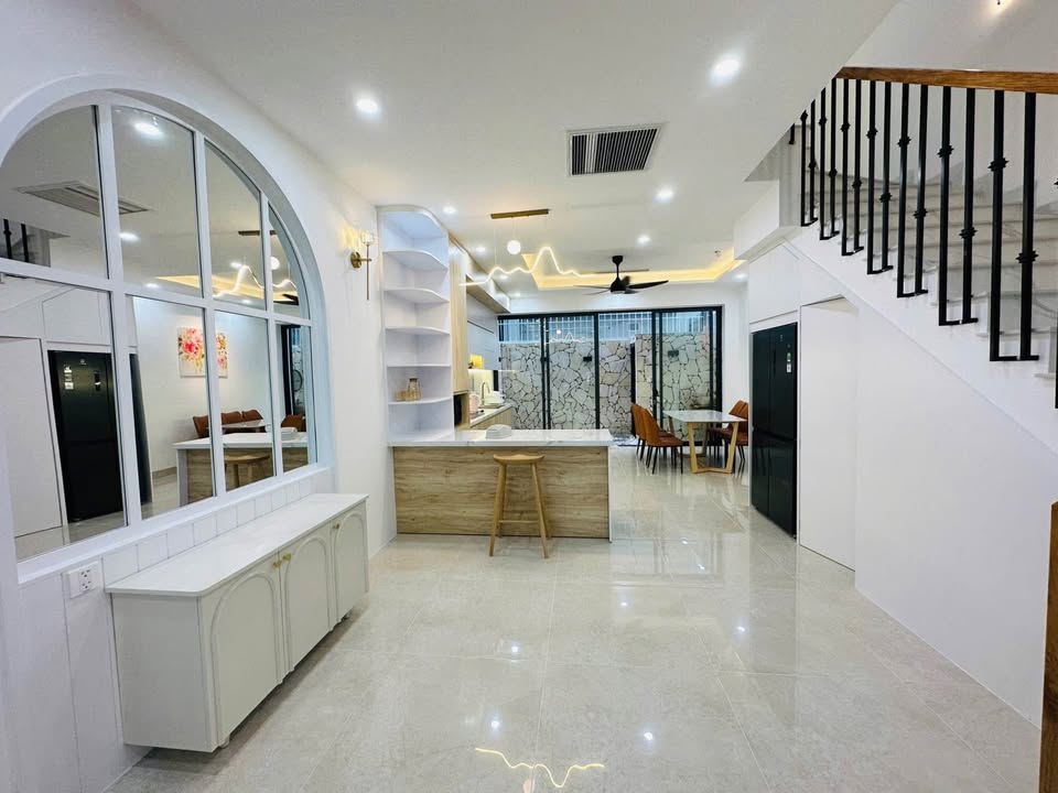 Townhouse Gói 8 KĐT Mỹ Gia 100m² giá 8.2 tỷ - Thiết kế hiện đại, full nội thất cao cấp!