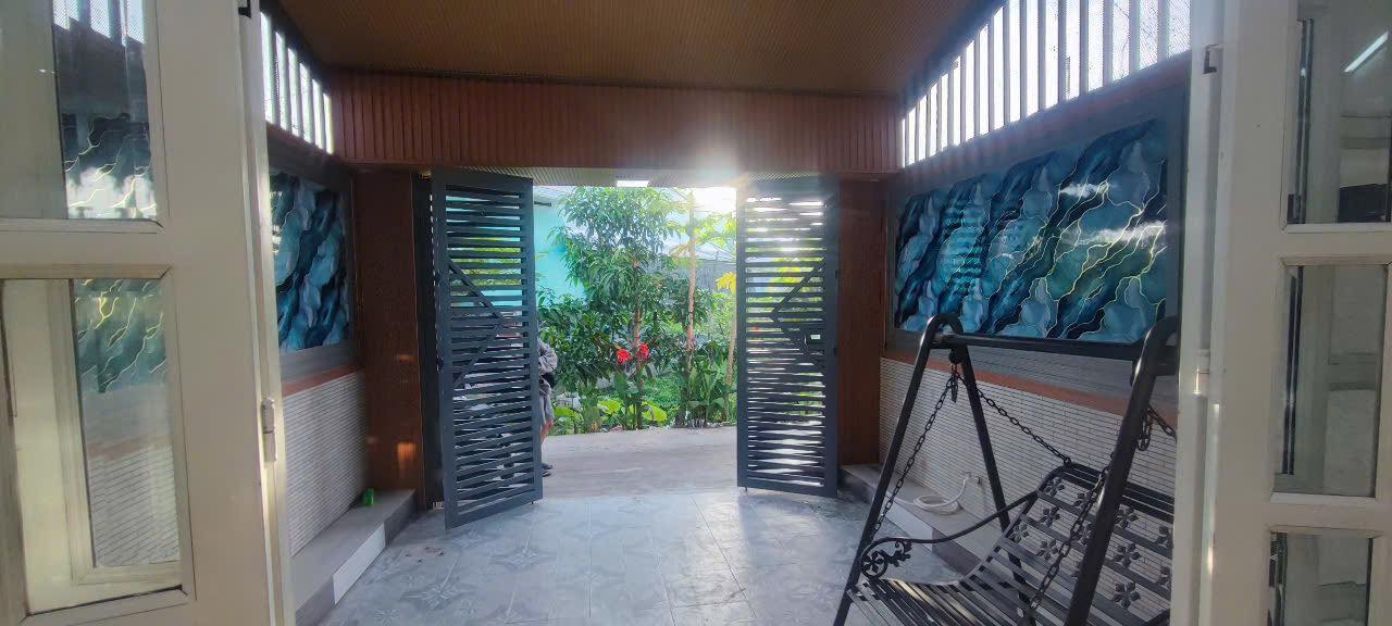 Nhà phố chính chủ tại xã Phước Hậu, huyện Cần Giuộc 101.2m² giá 1.7 tỷ - Bán gấp, thương lượng!