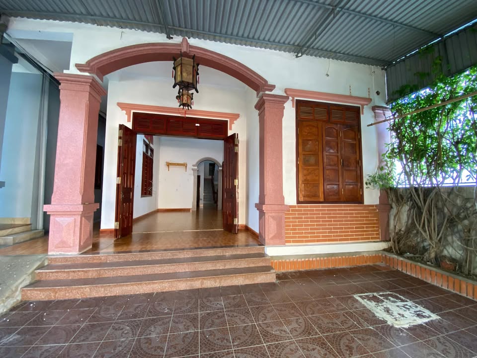 Nhà mặt tiền 2 mặt phố Phường Hà Huy Tập 140m² giá 3 tỷ - Mặt tiền đắc địa trung tâm thành phố!