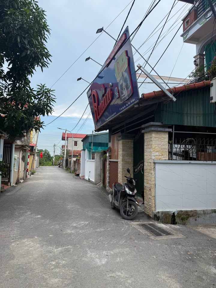 Đất nền Duy Hải 117m² giá 2 tỷ - Lô góc mặt tiền rộng rãi!