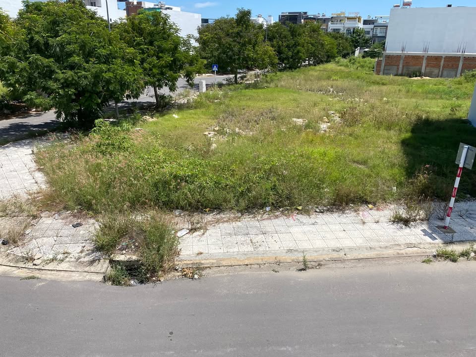 Đất nền TĐC Hà Quang 2 Nha Trang 124.3m² giá 8 tỷ - Lô góc 3 mặt tiền hiếm có!