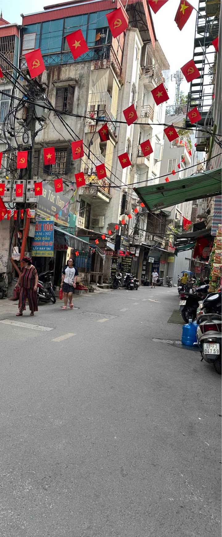 Nhà mặt ngõ Hoàng Cầu, Đống Đa 45m² giá 12.3 tỷ - Thiết kế hiện đại tiện nghi