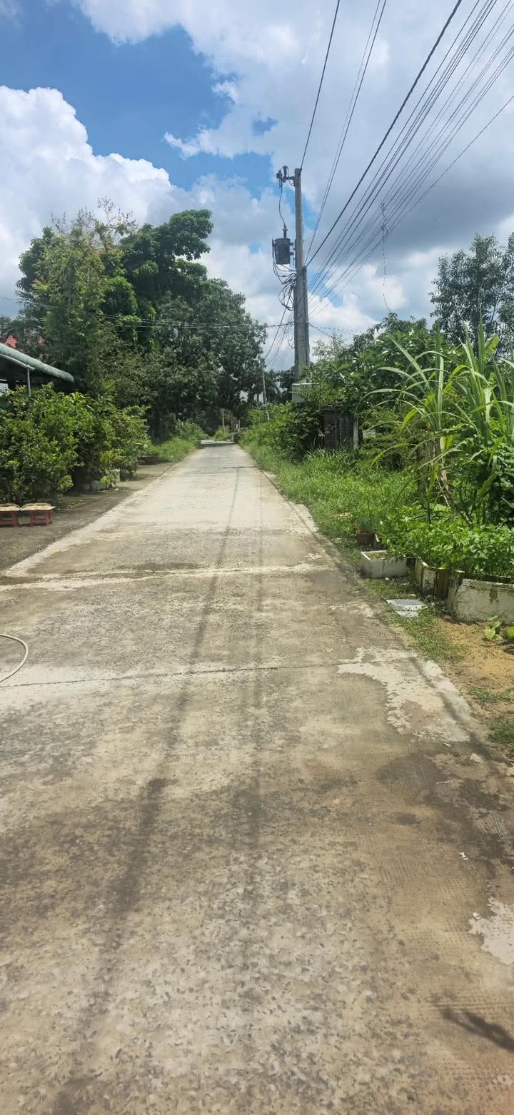 Đất nền Bờ Cua, Bến Lức 200m² giá 2.15 tỷ - Đường xe tải vào tận nơi!