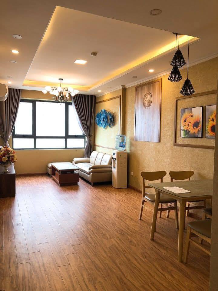 Căn hộ Thái Hà 2PN giá 12 triệu - Nội thất đẹp, thoáng mát!