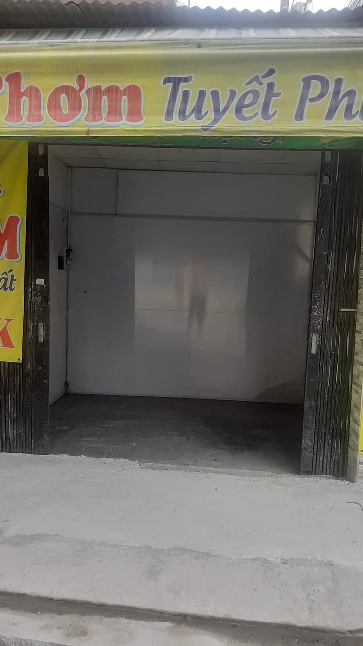 Cho thuê nguyên căn mặt tiền đường Hậu Giang, quận 6 - Gần trường học, kinh doanh thuận lợi!