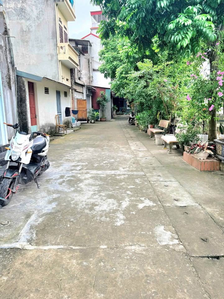 Nhà 3 tầng tại Đại Mỗ, Nam Từ Liêm 59m² giá 9 tỷ - Ô tô đỗ cửa, view hồ