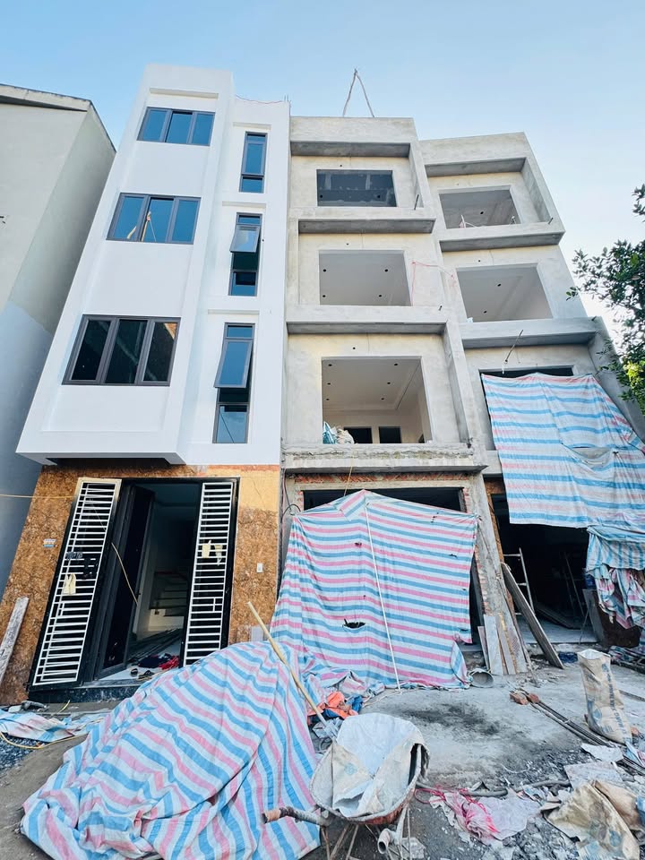 Nhà phố Đồng Mai 33m² giá 4.05 tỷ - Thiết kế hiện đại, gần QL6!